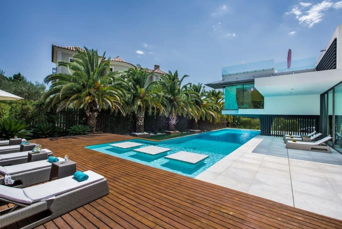Orla Deluxe Luxury With Geo-thermal Swimming Pool